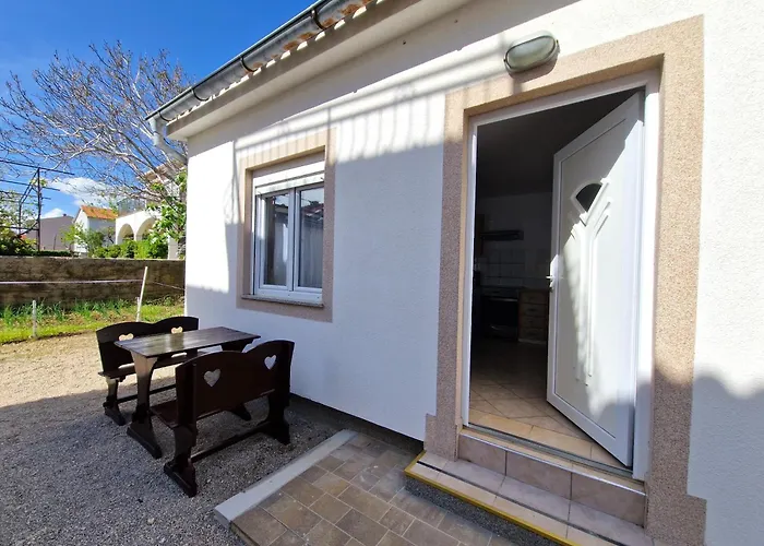Cozy Apartments Baska